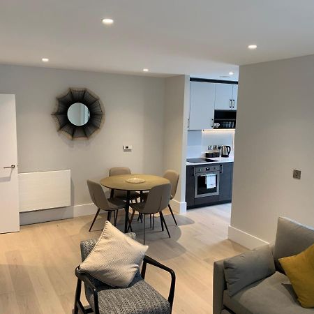 هاونسلو Heathrow North Apartments By Charles Hope المظهر الخارجي الصورة